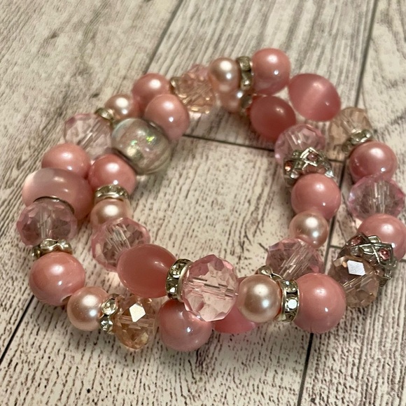 Pink and Silver Crystal Set of 2 gemstone, crystal, Gift, boxed gift, stretch - Picture 6 of 8